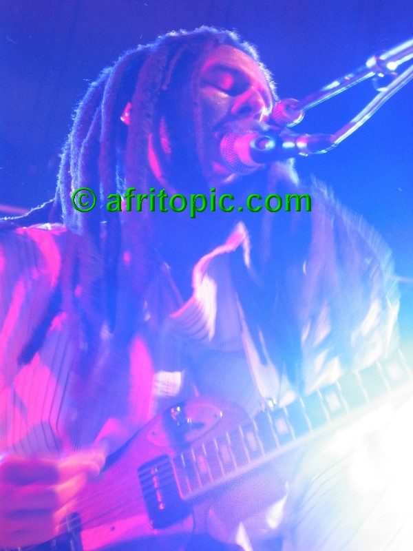 ../Images/AfricaFestival-27-28May05 162.jpg